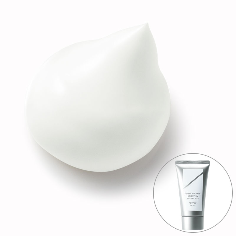 質地輕柔好推勻，為肌膚打造日間UV防護